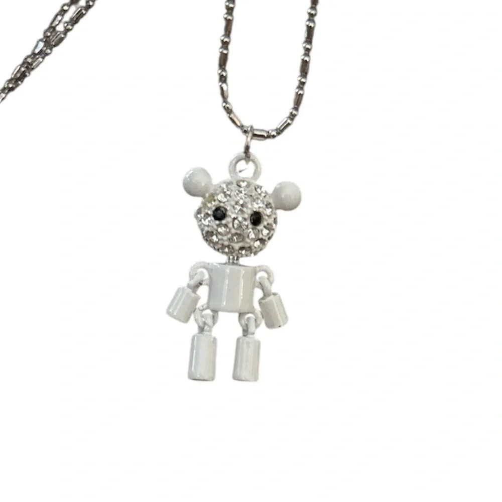 18 KT GP White Lucien Bear Necklace Pendant w/ Necklace Chain Swarovski Crystals - Picture 4 of 7